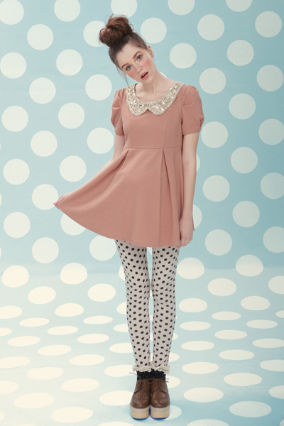 38周肉粉色連衣裙波點(diǎn)打底褲套裝