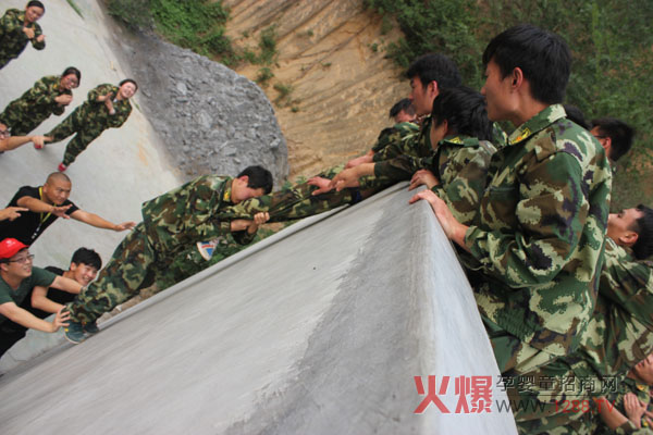 �]�������Ă��ˣ�ֻ�������ĈF�