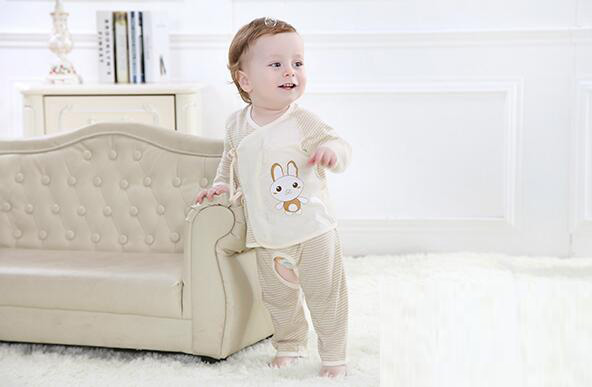 蓓琪兔yinge內(nèi)衣2015春夏新款間條和服套裝0