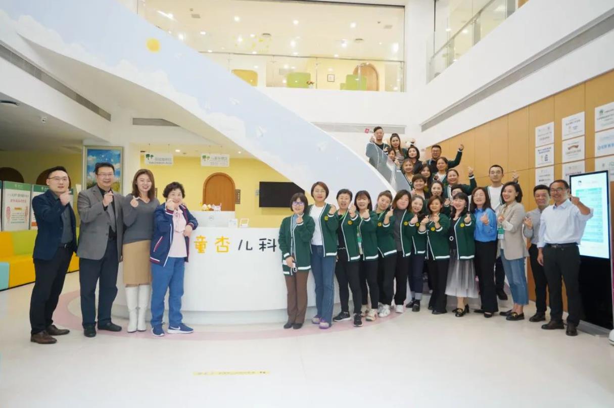 英珞維聯(lián)合上海童杏兒科開(kāi)展過(guò)敏整合醫(yī)學(xué)培訓(xùn)班4.jpg 英珞維聯(lián)合上海童杏兒科開(kāi)展過(guò)敏整合醫(yī)學(xué)培訓(xùn)班4.jpg