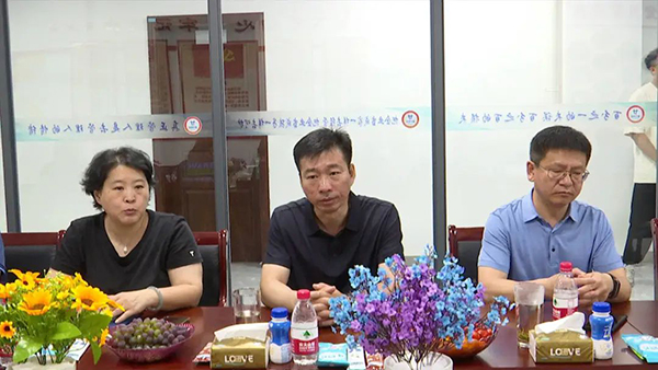 菲律賓客商到我司進(jìn)行參觀(guān)考察2.jpg 菲律賓客商到我司進(jìn)行參觀(guān)考察2.jpg