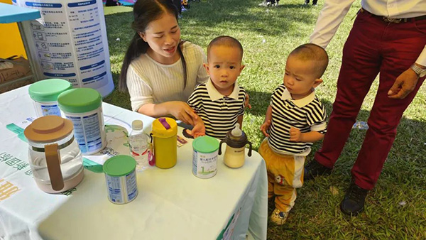 雅慧&廣西樂寶母嬰聯(lián)手打造親子嘉年華6.jpg 雅慧&廣西樂寶母嬰聯(lián)手打造親子嘉年華6.jpg