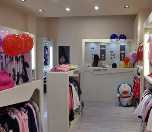 ������ͯ�b�K���T��չʾ