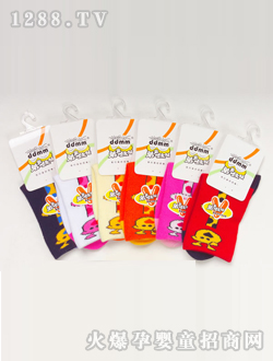 �ܵ�����С��(d��ng)��ͯ�m