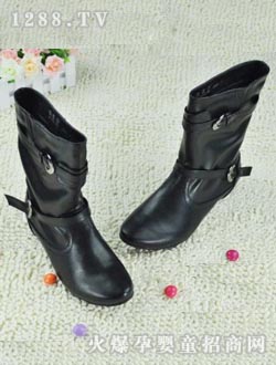 ���ۺ�ɫyunf��ѥ