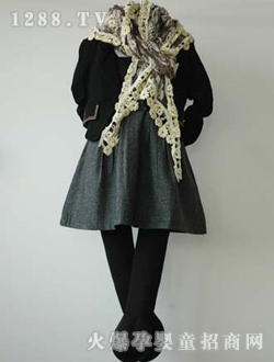 ������r��Ůͯ�L��