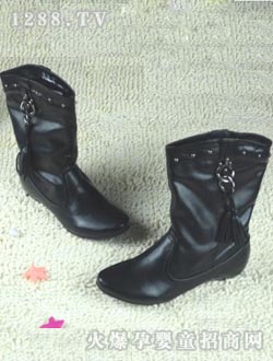 ��ɫyunf������ѥ