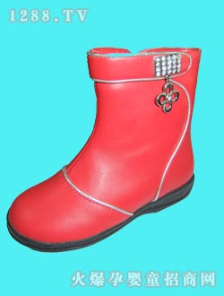 ��һ���tɫŮͯЬ