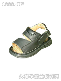 ������؈��ɫͯЬ