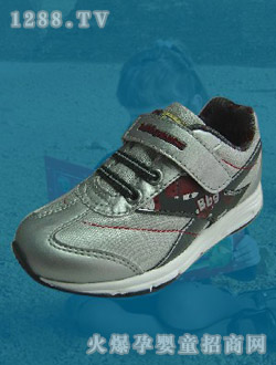 ���ٻ�ɫ�\��Ь