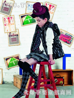 �R�����r��Ůͯ�b