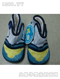 麗嬰房藍色帶點yinge鞋