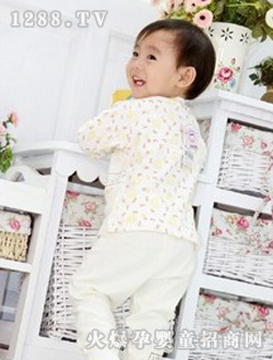 ����С��yinge�Sɫ��(n��i)�����b