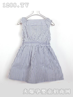 ���Q�{ɫУ�@����ȹ