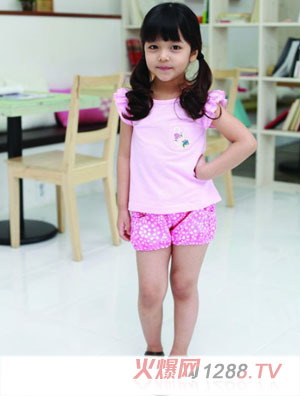 �{ɫ����ۼtŮͯ���b