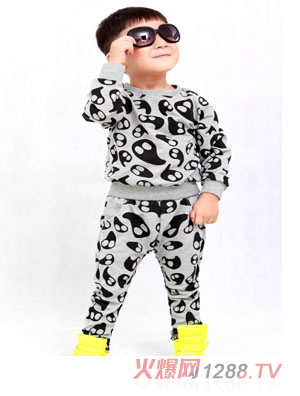 �ڴ�����ͯ���b��ͯ�\(y��n)�����b��ɫ���