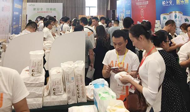 ĸ�����۷���L(f��ng)��չʾ